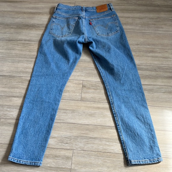 LEVI’s 501 Ankle Jeans Size 26 (L28”), Medium Wash - Picture 4 of 11